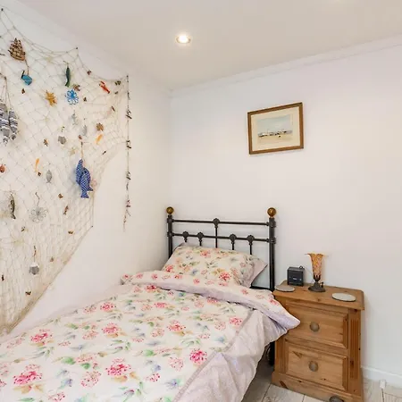 The Happy Hedgehog Villa Mundesley Exterior photo